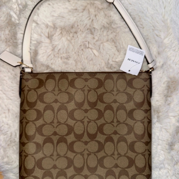 Coach Sig Rowan File Bag - Picture 4 of 6